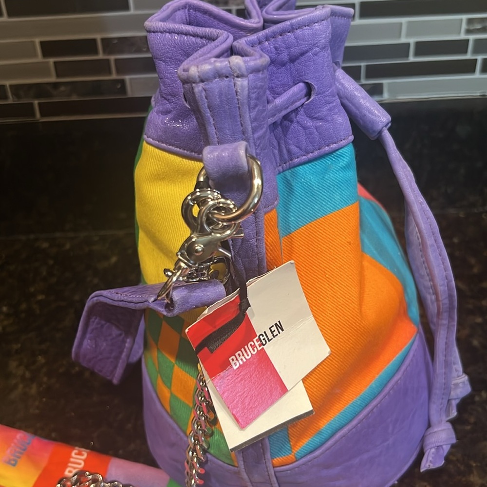Bruce Glen Colorful Bucket Bag - Picture 8 of 15